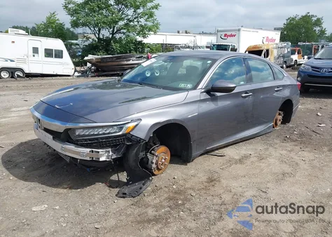 2018 Honda Accord Touring 2.0T z USA, uszkodzony, nr VIN 1HGCV2F94JA019664